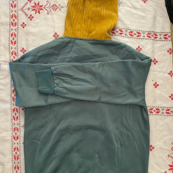 NWT Sweatshirt with Hood - Picture 3 of 3